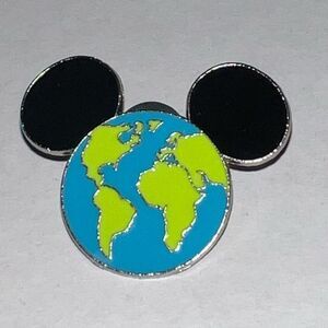 Walt Disney World - Mickey Mouse Ears First Release - Icon Earth Globe Pin 2010
